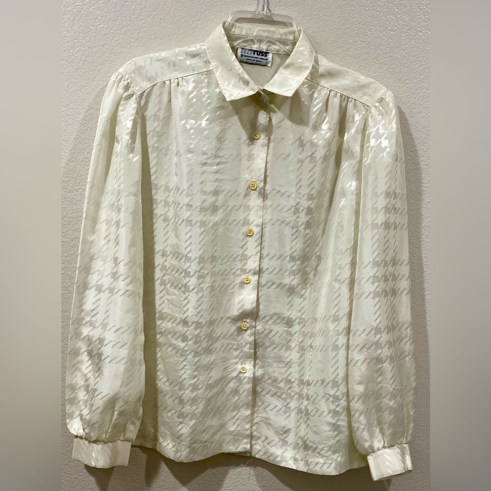 Vintage Glossy cream White Button-Down cottage core preppy women’s